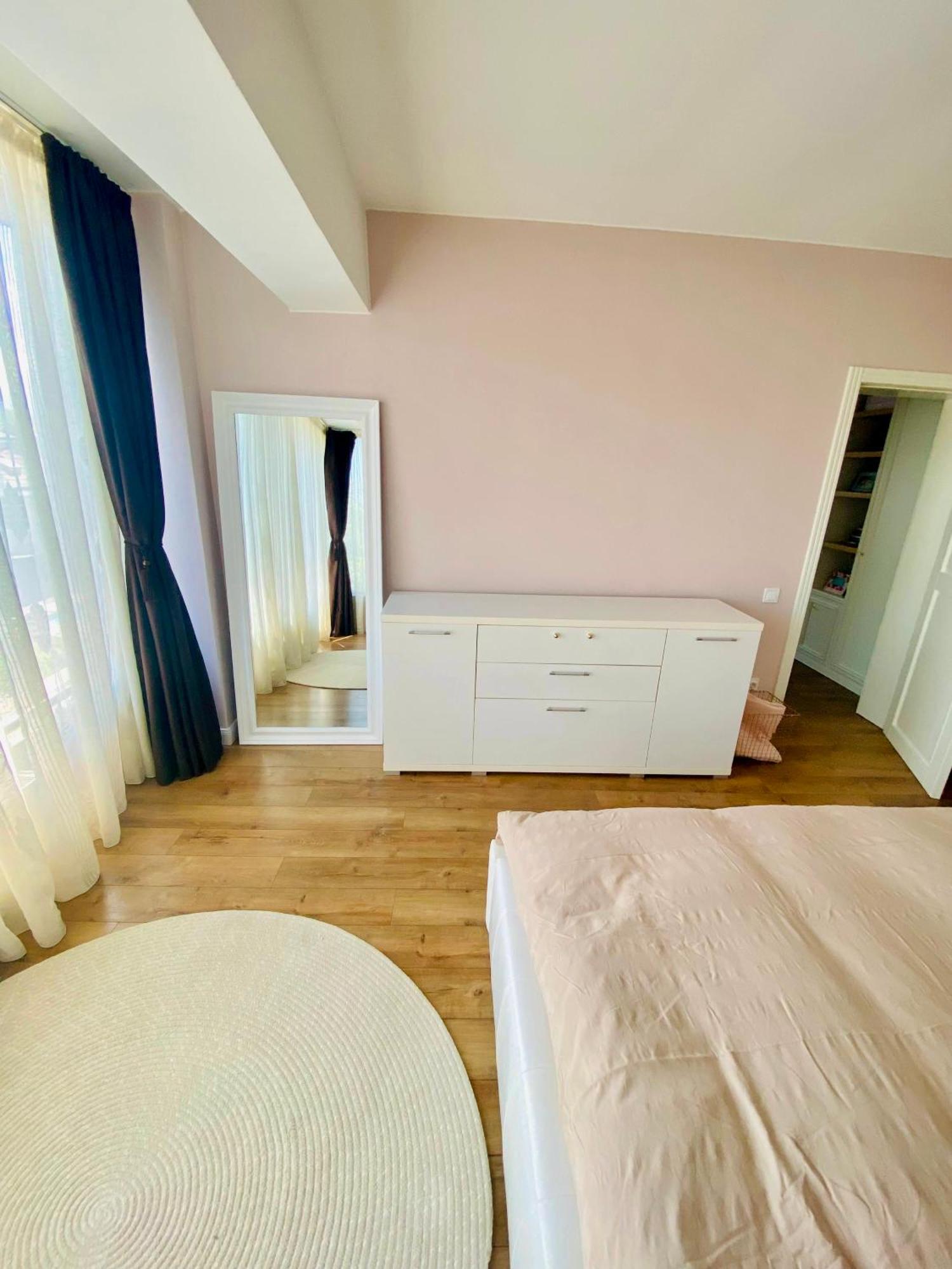 La Maison De Macarons, Your Sweet Home In Cluj Buitenkant foto